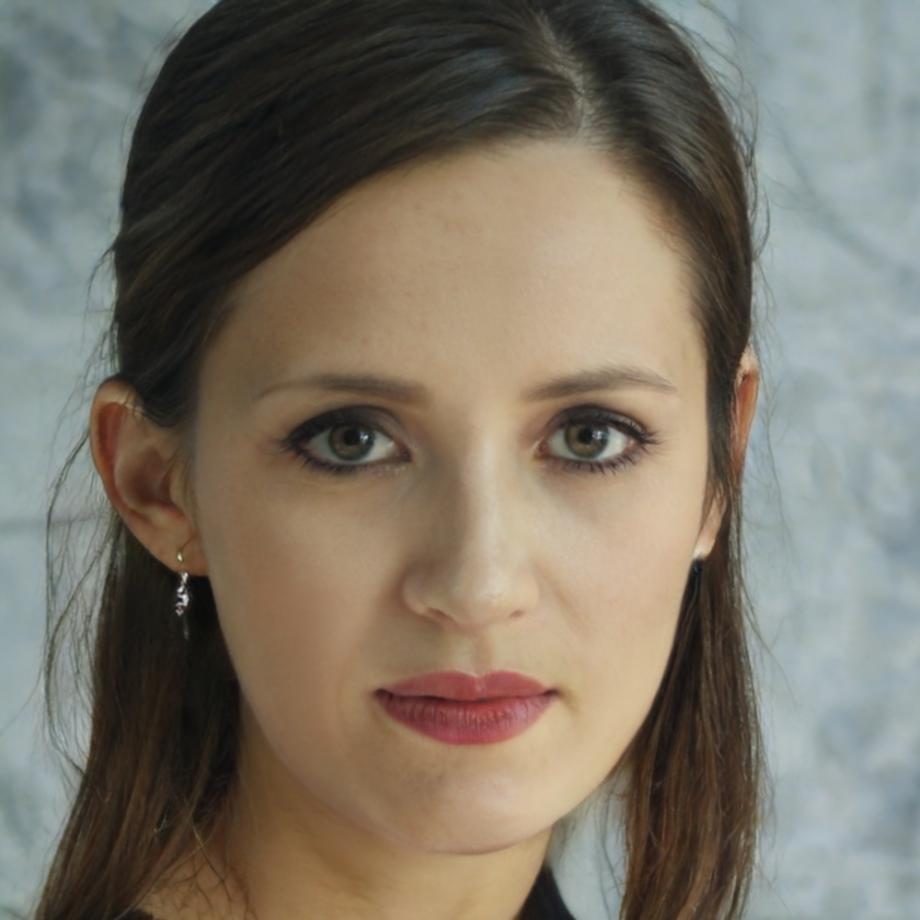 Sarah Müller, Kundenbetreuung Spezialistin